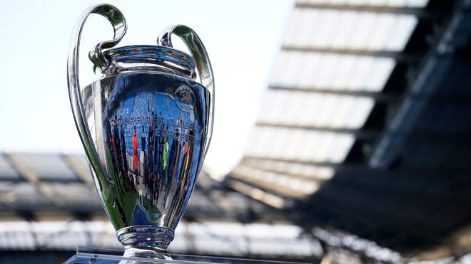 内的直塞球 内的直塞球